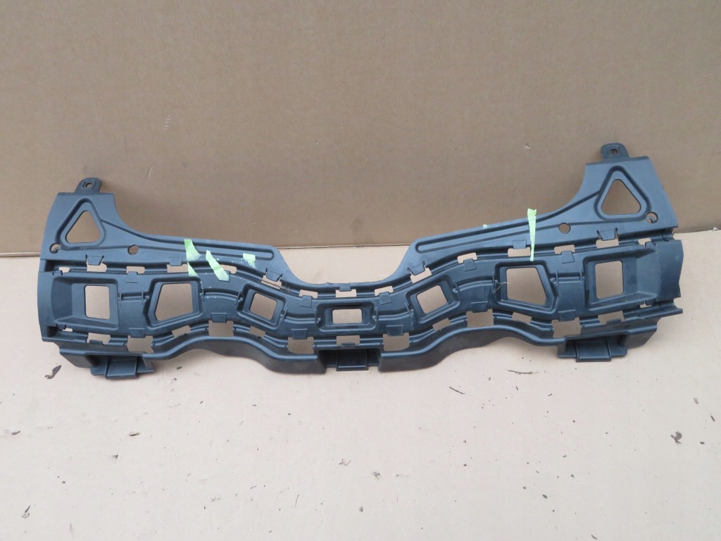 фото №1, Mercedes x156 gla напрямна кронштейн накладка поперечина задня a1568855401