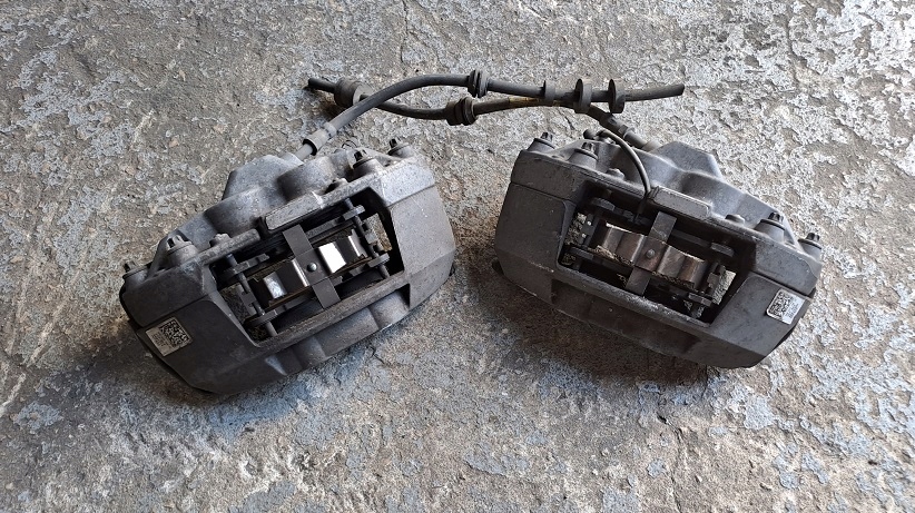 фото №1, Audi q5 8r суппорт тормозной левый перед 8r0615105cg