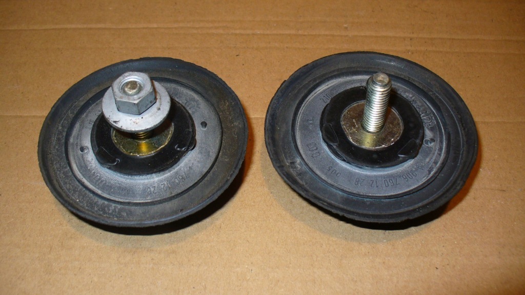 фото №2, Mercedes sprinter w906 магніт двері відбійник задня