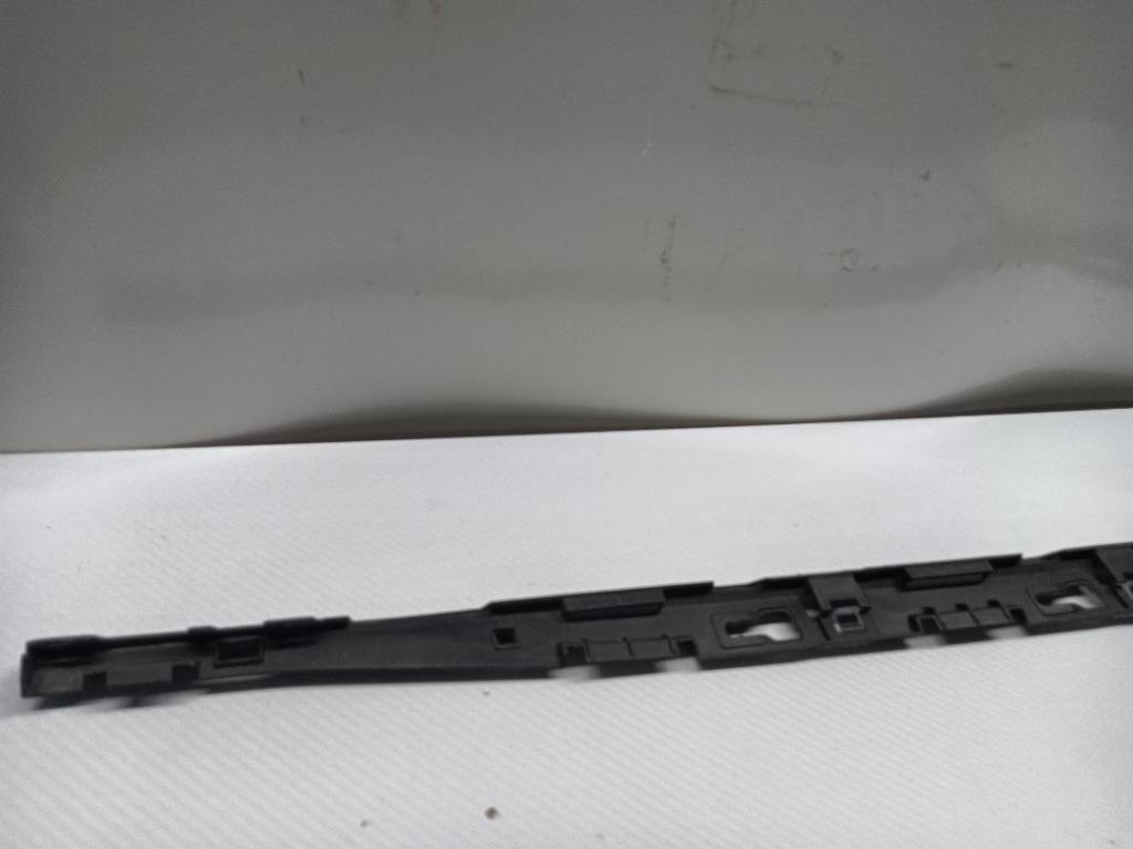 Кронштейн порога  праве  vw golf viii 5h0853494 Недорого