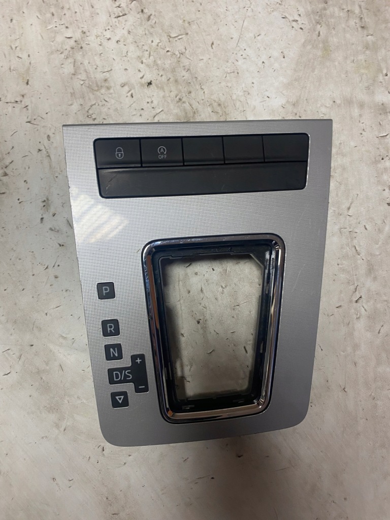 фото №1, Amka переключения передач skoda octavia 5e1713203l