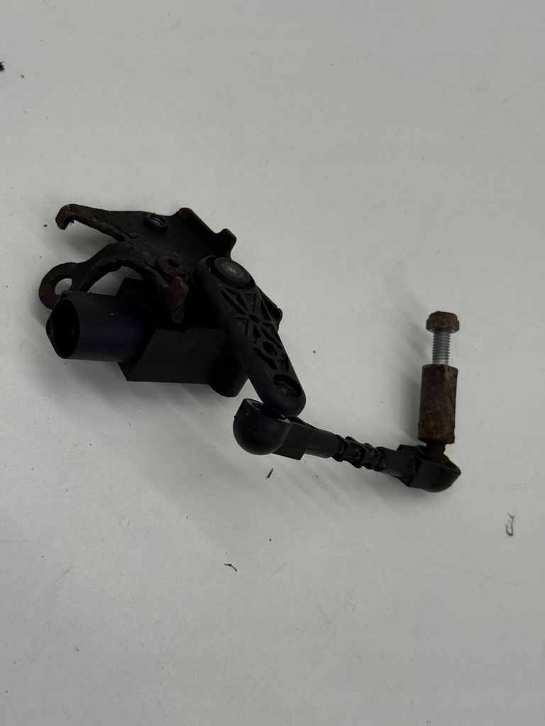 фото №7, Audi a6 c7 датчик выравнивание света ксенон перед оригинал!