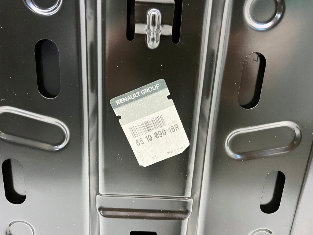 Renault megane 3 капот кришка двигуна оригінал 08-12 Ціна