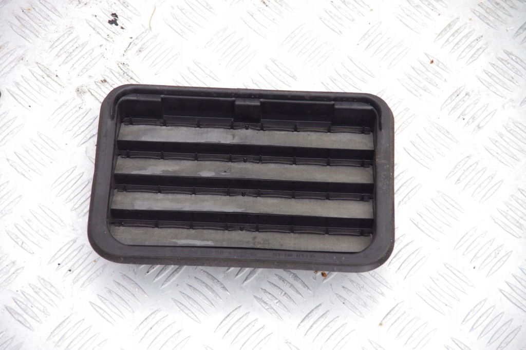 фото №1, Воздухоотводчик решётка вентиляционная gle w166