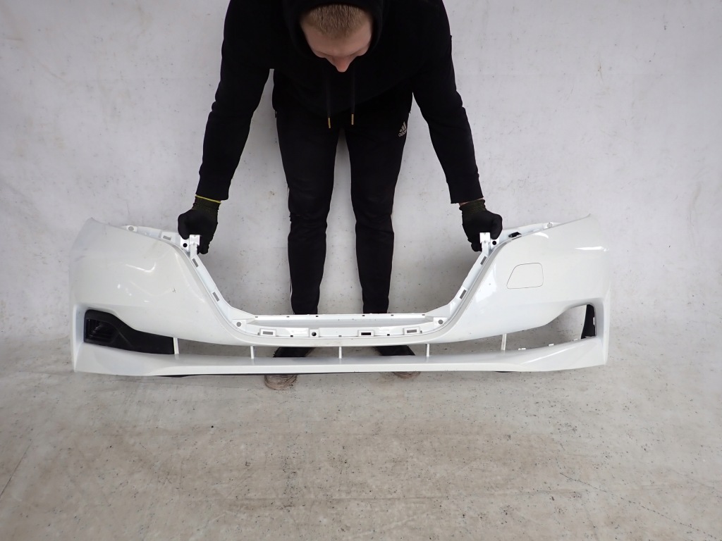 фото №1, Nissan leaf ii ze1 17- бампер перед передний