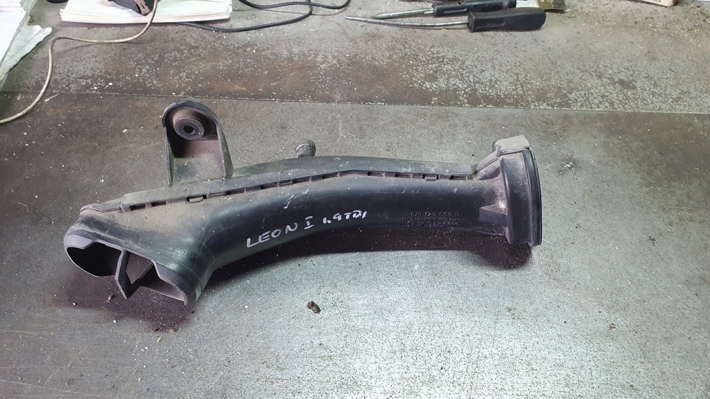 фото №1, A3 golf leon octavia - труба повітрозабірник 1j0129609b