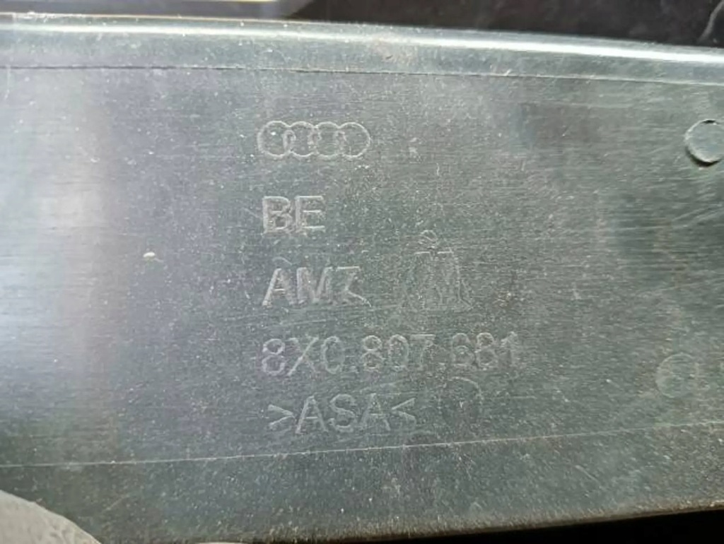 фото №7, Audi a1 8x 2010 - левая решётка бампера передний 8x0807681