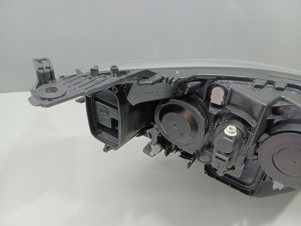 фото №5, Лампа led лівий перед передня renault megane iv 260603157r