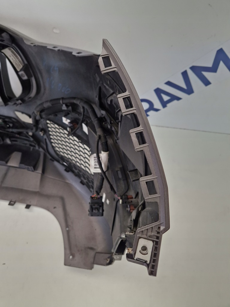 Бампер перед передний maserati grecale gt m182 6 pdc камера в Украине