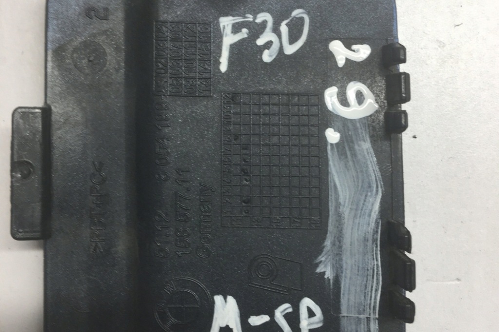 фото №12, Заглушка фаркоп w бампері bmw 3 f30, f80 15857711 2.0l бензиновий 180kw 2012