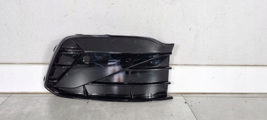 фото №1, Vw golf 8 viii r-line 5h0 решётка бампера правая