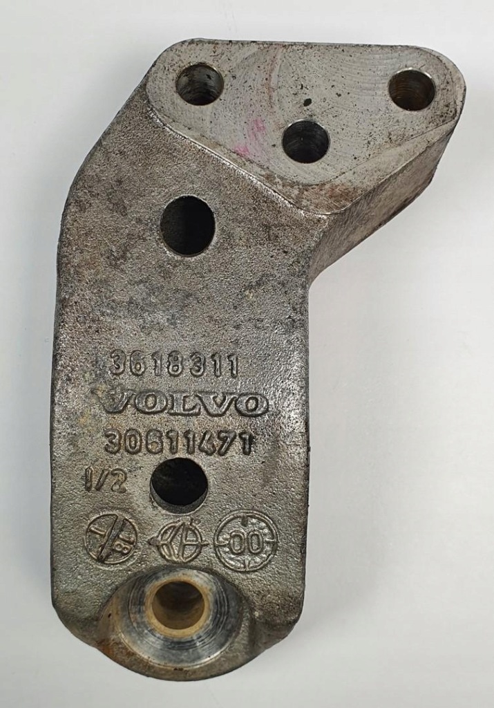 фото №1, Кронштейн двигуна volvo v40 1.8 30611471