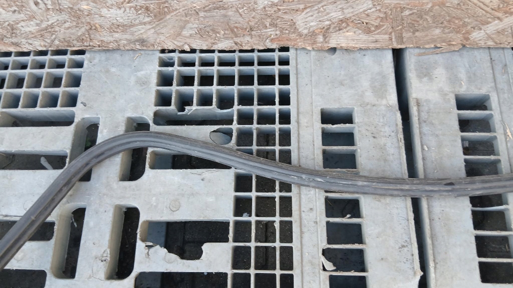 фото №6, Прокладка крышки багажника audi a8 d3 02-09r