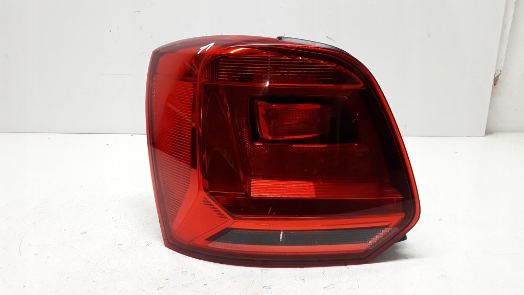фото №1, Vw polo 5 v lift 14- лампа ліва задня 6c0945095f