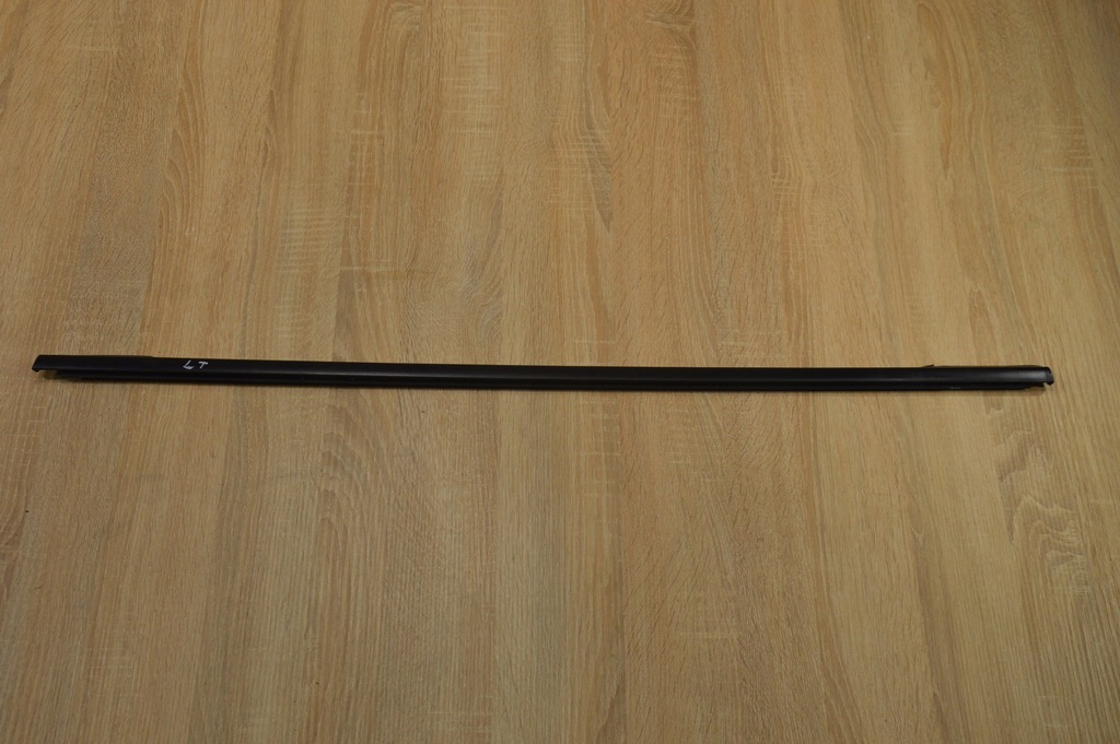 фото №1, Молдинг уплотнитель дверь левый задняя orlando