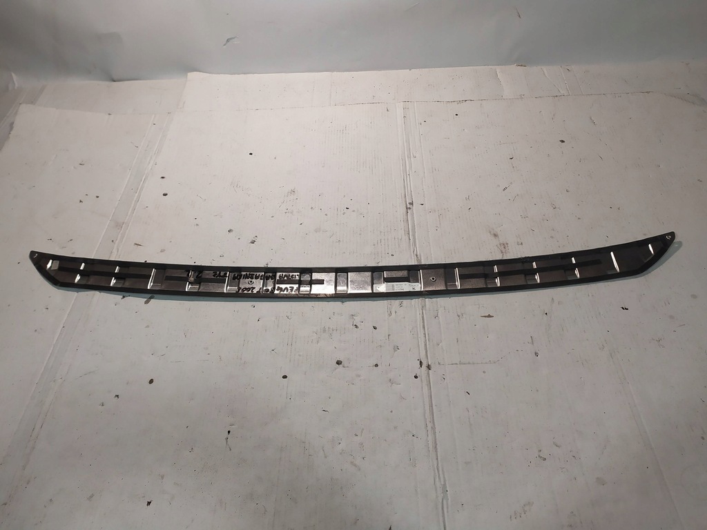 фото №7, Молдинг бампера задняя багажника peugeot 2008