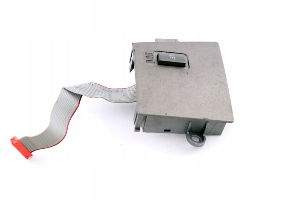 фото №1, Bmw e65 e66 e67 панель подогрев сиденье 6918390