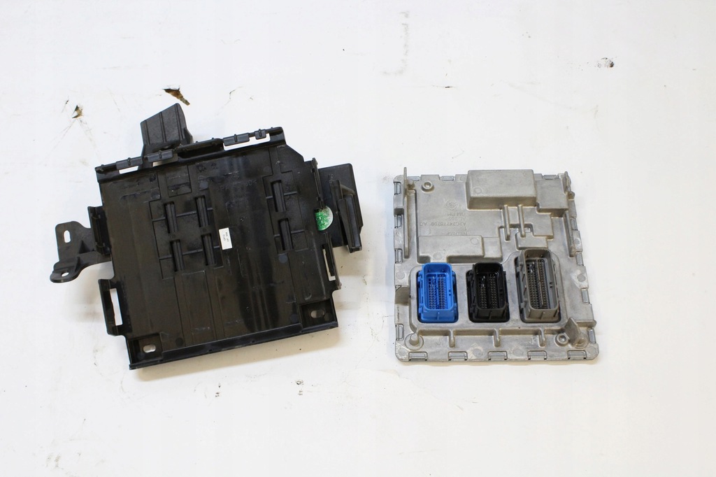 фото №1, Opel astra k бортовий комп'ютер двигуна 12697128