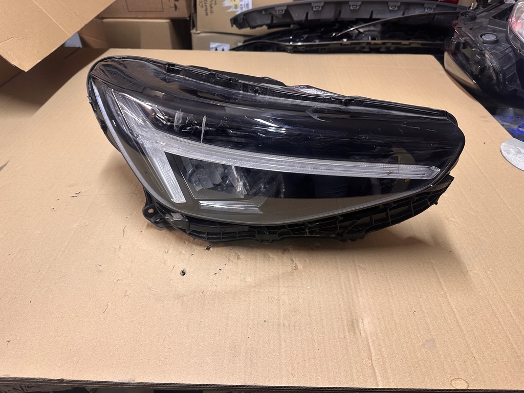 фото №1, Лампа full led volvo xc40 lift 32338909