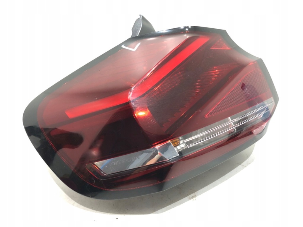 фото №1, Лампа левый задняя citroen c4 iii 9831100280 хэтчбек