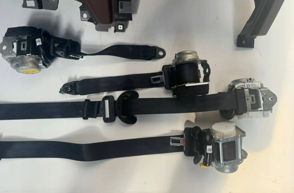 фото №4, Alfa romeo stelvio панель приладів приладова консоль подушка безпеки