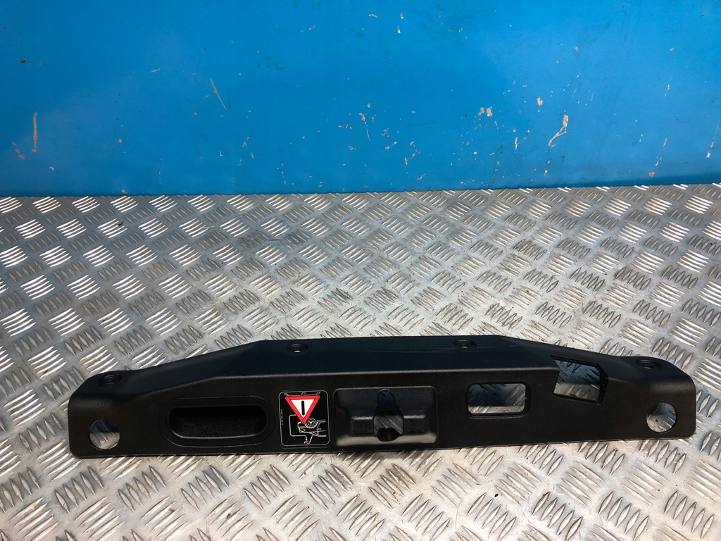 фото №1, Mercedes sl w231 r231 молдинг замка багажника