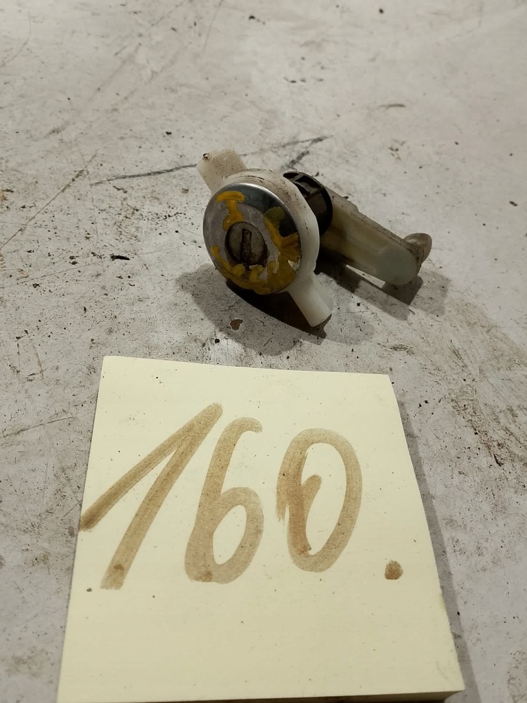 фото №1, Renault scenic i 7700838541 вкладка замка