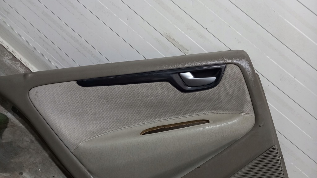 фото №3, Оббивка двері задня volvo s60 02r