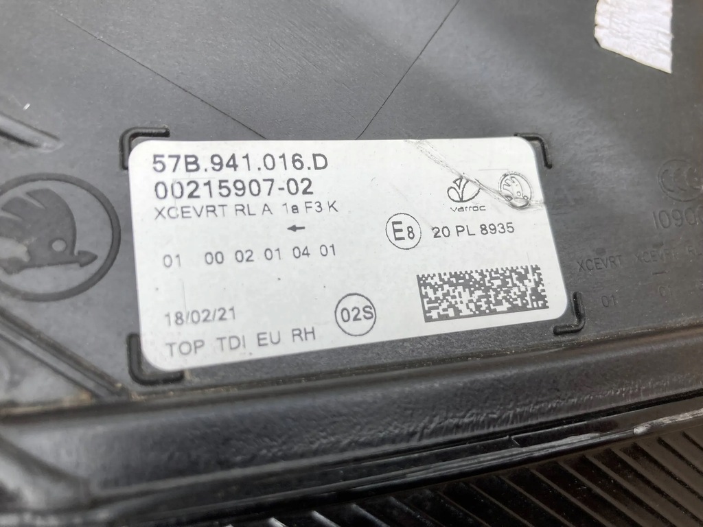 фото №8, Skoda karoq лампа права перед full led 57b941016d