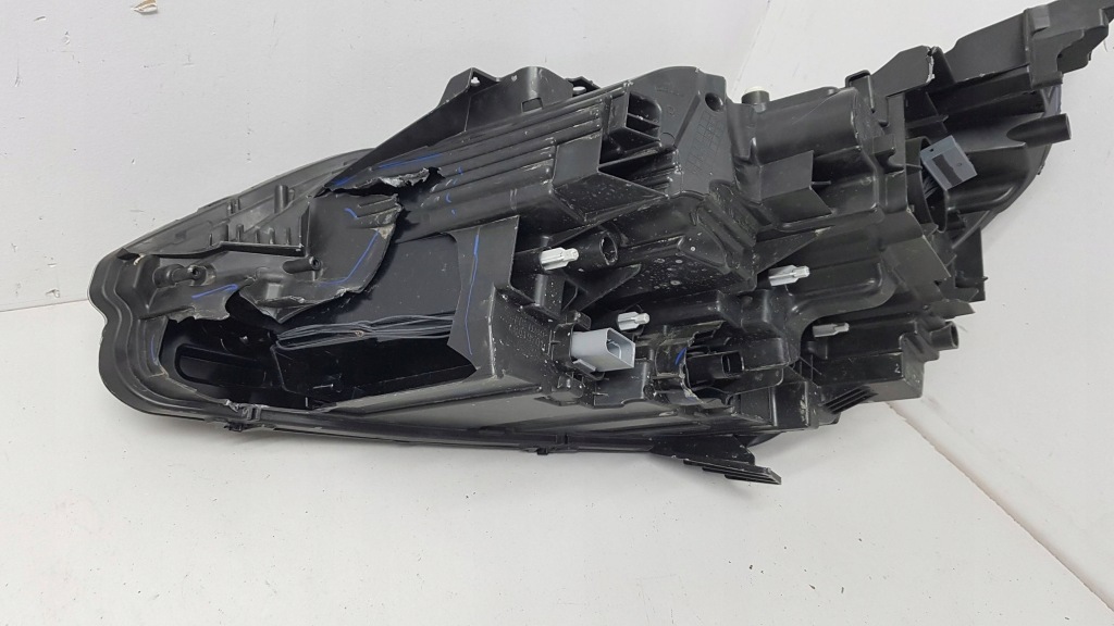 фото №7, Peugeot 3008 5008 ii лампа правый перед eu