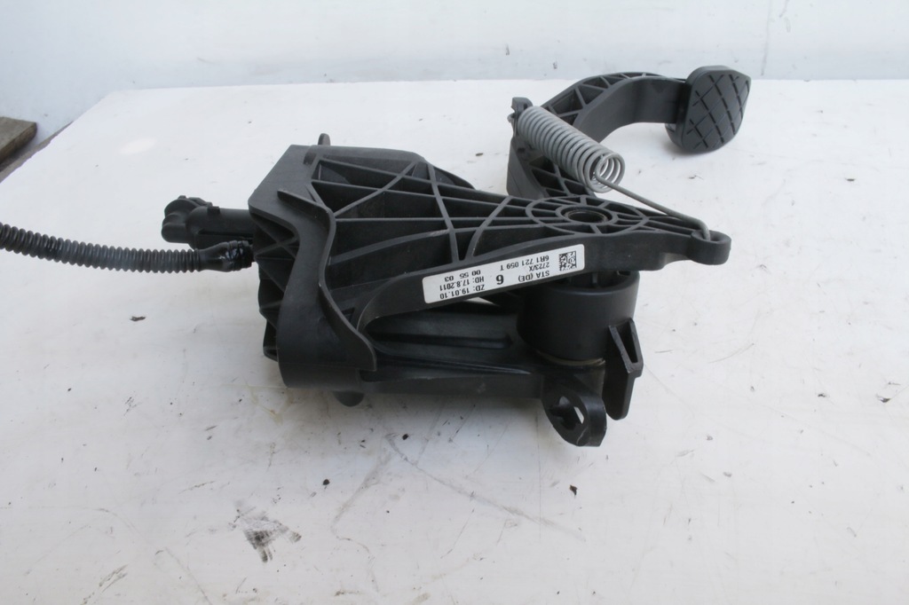 фото №4, Педаль сцепления audi a1 1.4