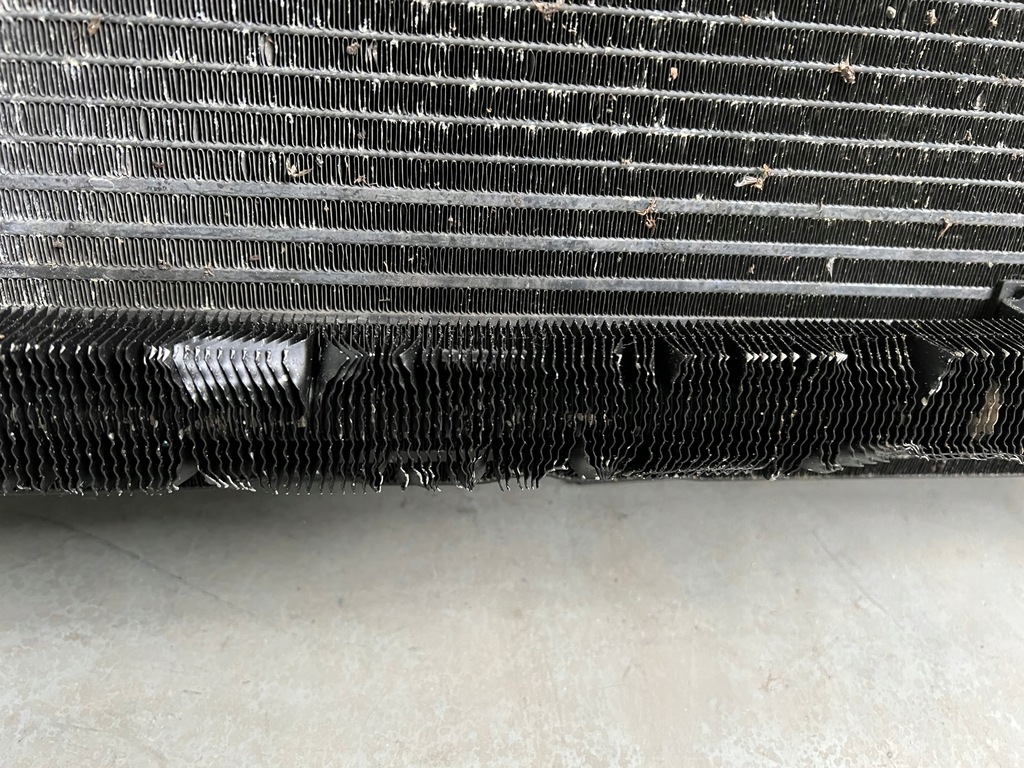 фото №9, Pas передній радіатор chrysler 300c