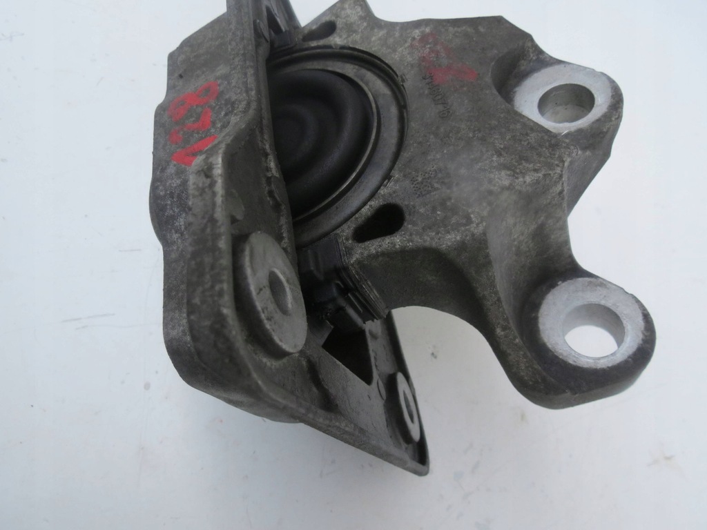 фото №7, Кронштейн двигуна ліва volvo s90 2.0 31460716