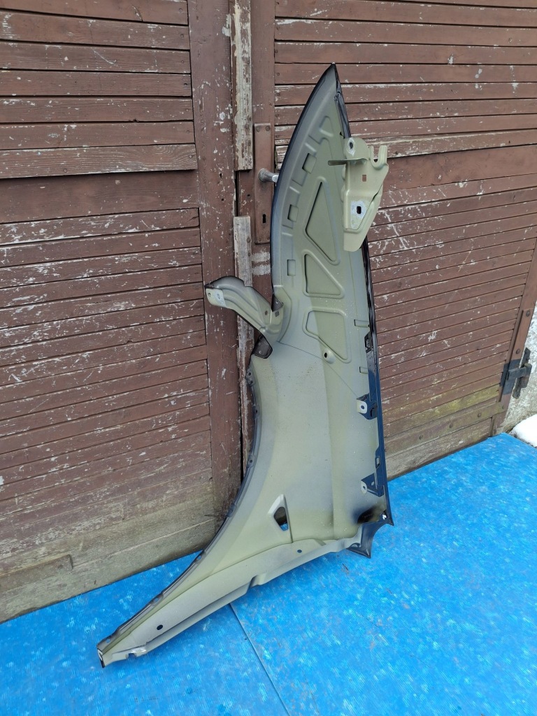 Крило правий передній tesla model y рестайлінг  juniper 2025r- Доставка