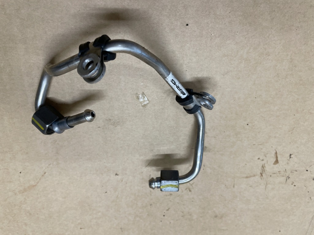 Купити Mercedes w205 c klasa amg c63 трубка пального a1770700432