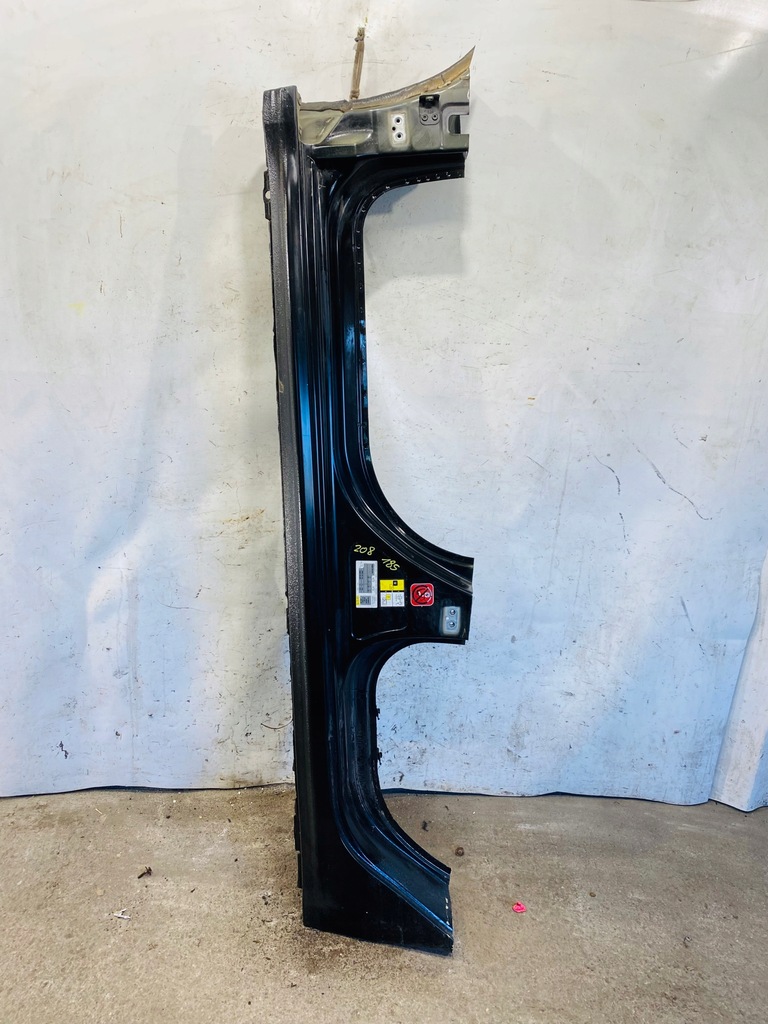 фото №1, Лівий поріг peugeot 208 i 5 двері #185