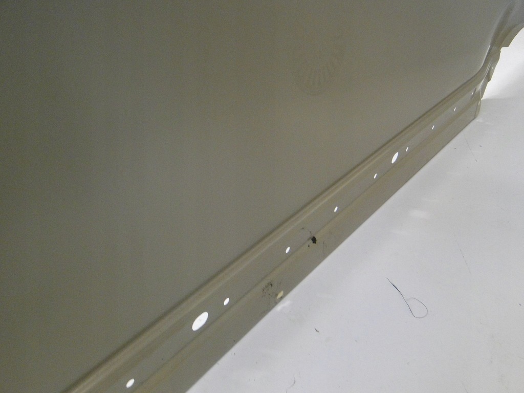 фото №14, Mercedes sprinter 910 крыло задний левый стена