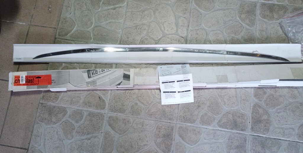 фото №1, Хром крышки багажника vw touareg iii 760071360