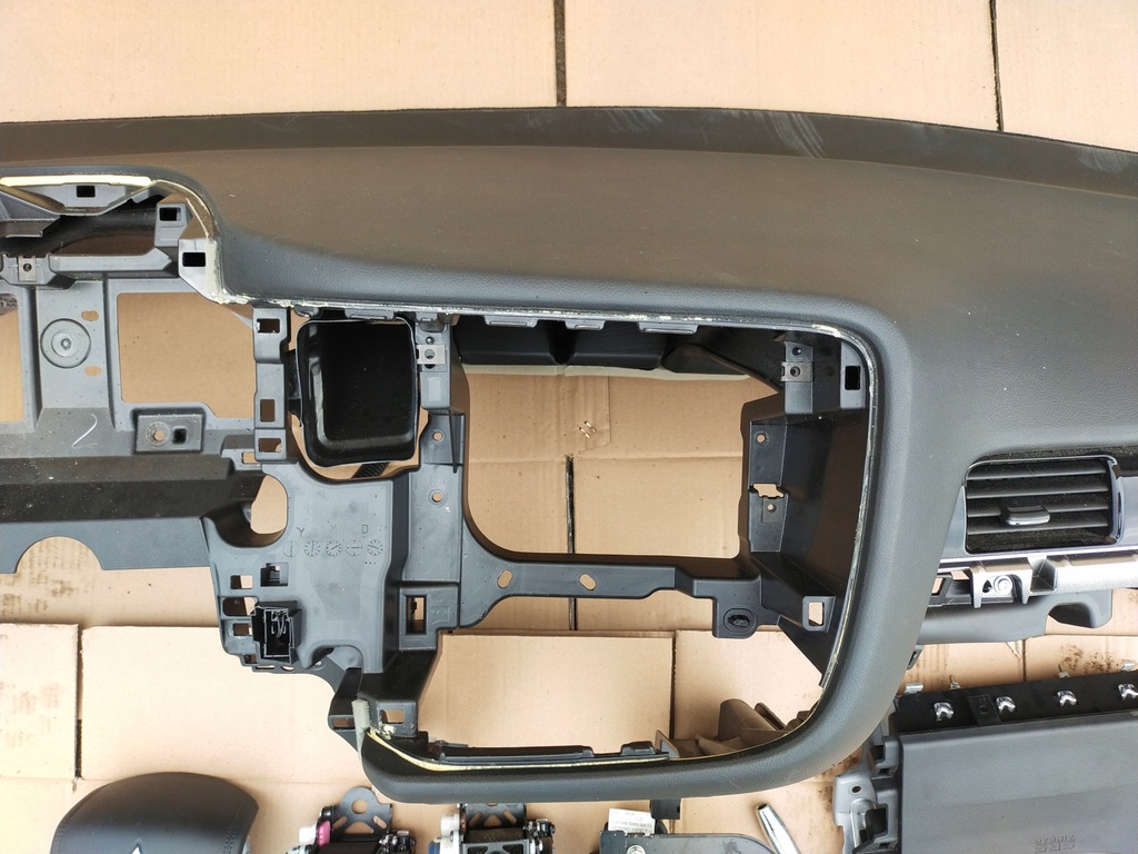 фото №6, Mitsubishi outlander iii консоль панель приладів