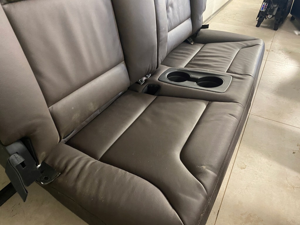 фото №9, Bmw i3 сиденья заднее сиденье подлокотник кожа коричневая