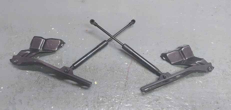 фото №1, Audi оригинальный номер 8r0823301a 8r0823302a петля петли капот