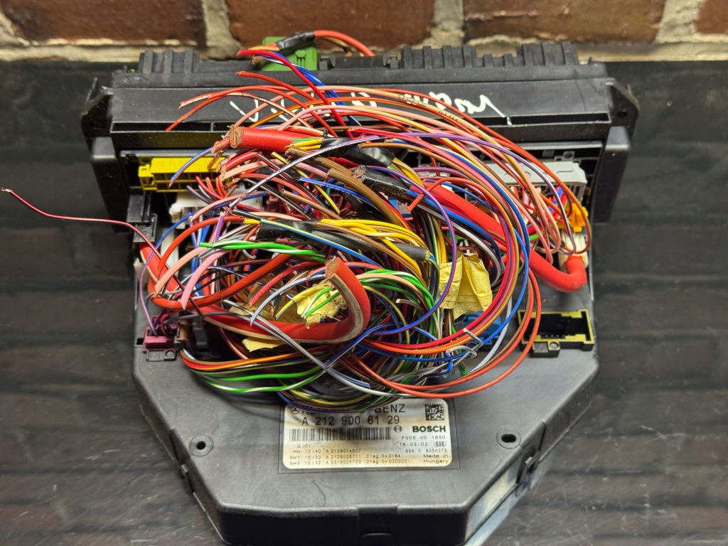 Купити Mercedes w212 модуль sam a2129006129