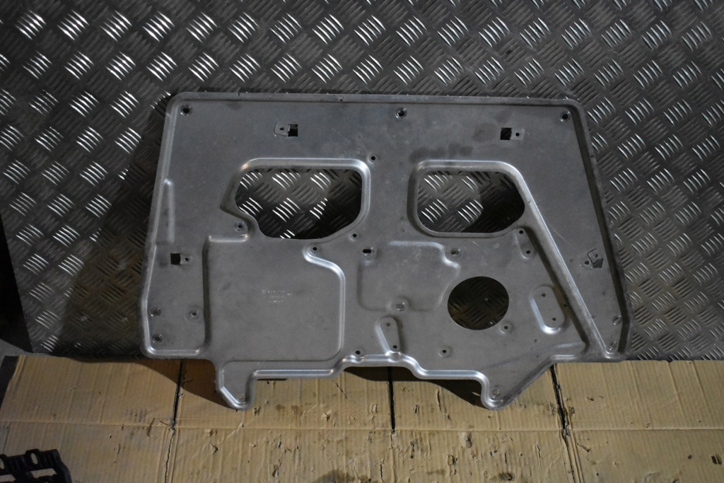 фото №1, Idealna защита лист подрамник porsche panamera 970 1