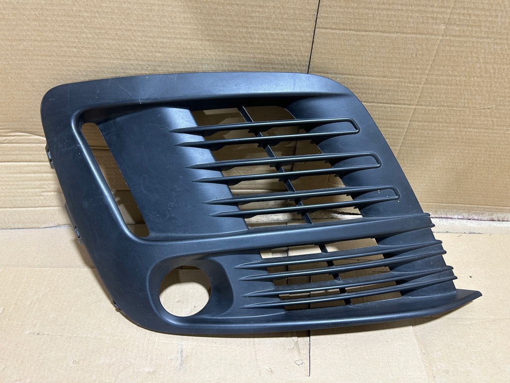 фото №1, Решітка бампера правий перед expert iii jumpy iii proace ii