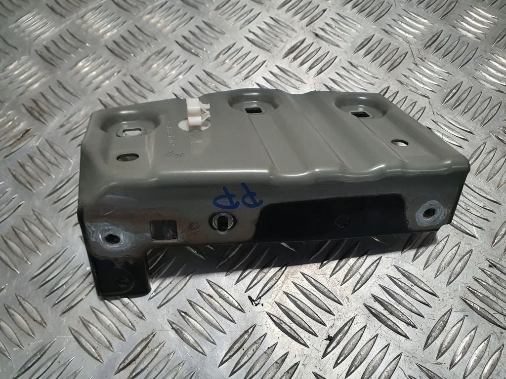 фото №1, Кронштейн крила правий перед renault captur ii 19-