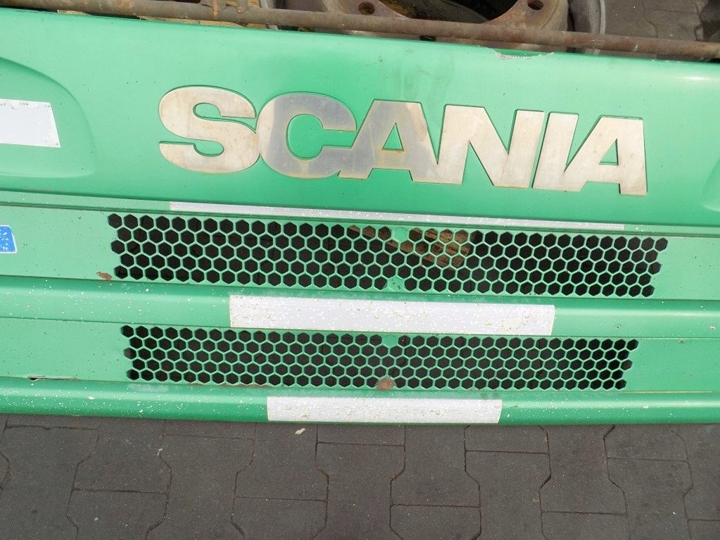 Scania 124l 03r капот решітка  решітка радіатора Недорого