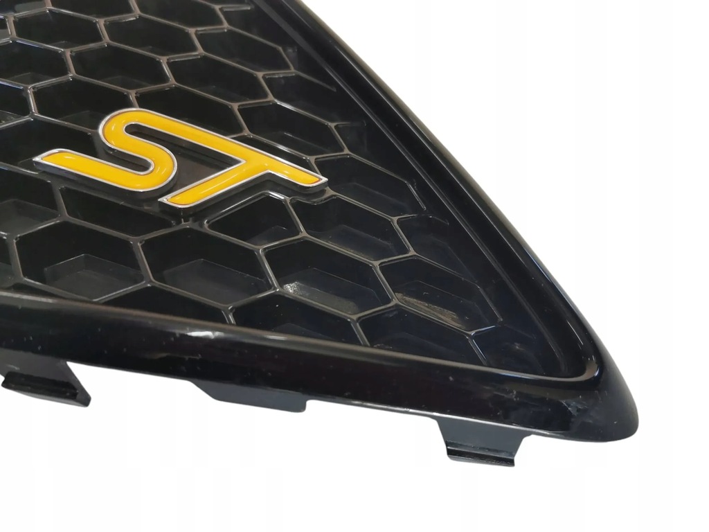 фото №11, Решётка радиатора, решётка радиатора ford focus mk-3 st lift