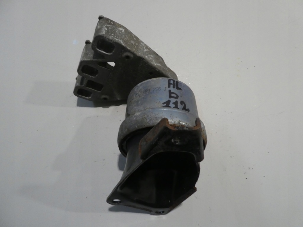 фото №1, T5 lift 2.0tdi подушка двигуна 7h0199256j 7e0199207