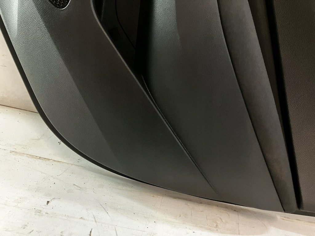 фото №8, Corolla e21 sedan обшивка обивка дверь правый задняя