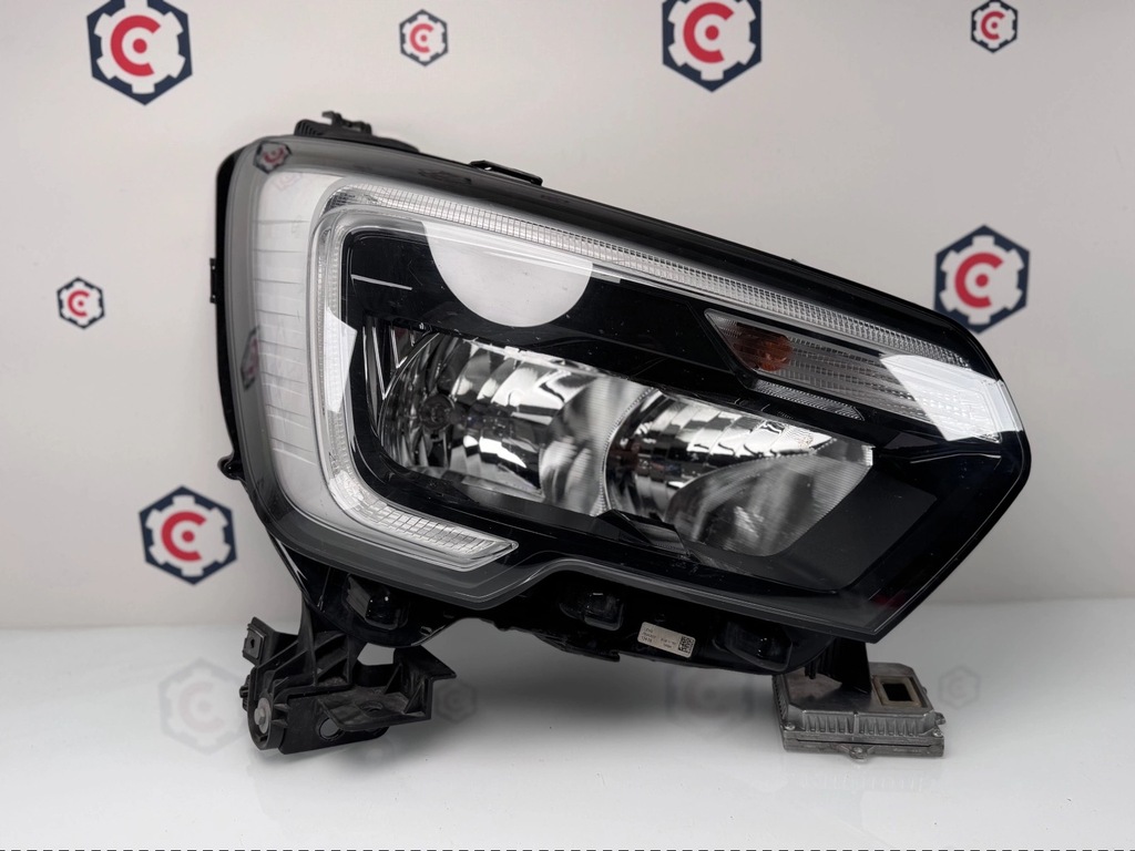 фото №1, Фара лампа правая перед master iii lift